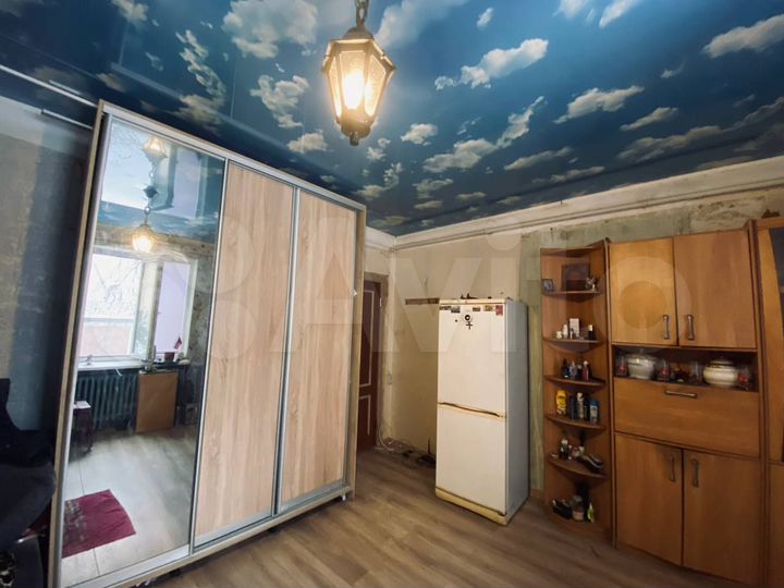 Комната 20 м² в 4-к., 1/2 эт.