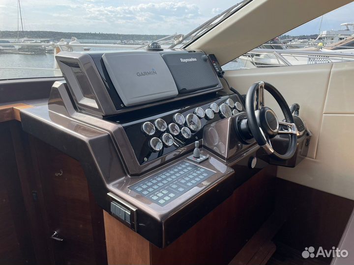 Galeon 390 (2015 года, новый)