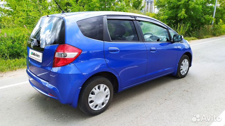 Honda Fit 1.3 CVT, 2011, 68 900 км