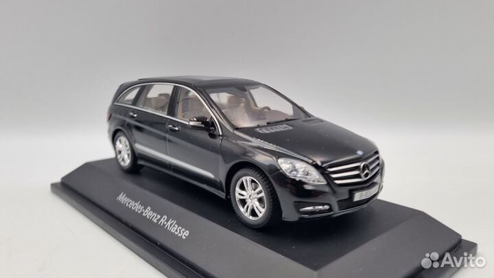 Mercedes-Benz R-Class W251 Black