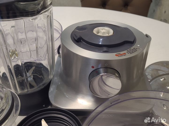 Кухонный комбайн kenwood FP 270