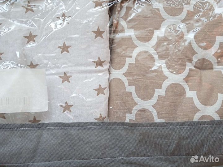 Бортики в детскую кроватку, в хорошем состоянии