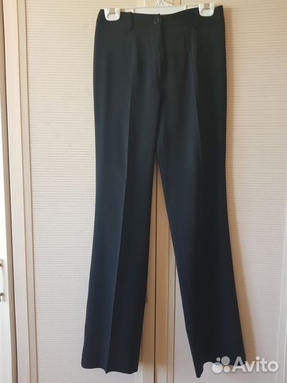 Брюки женские черные Weekend Max Mara