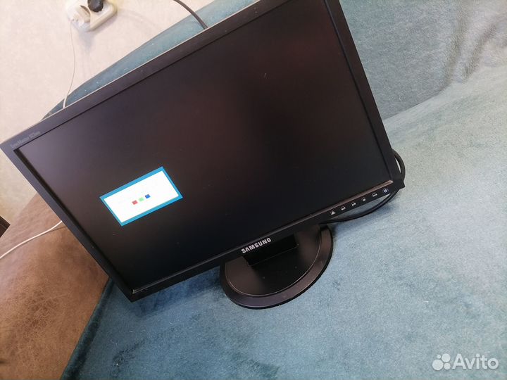 Монитор Samsung 923NW