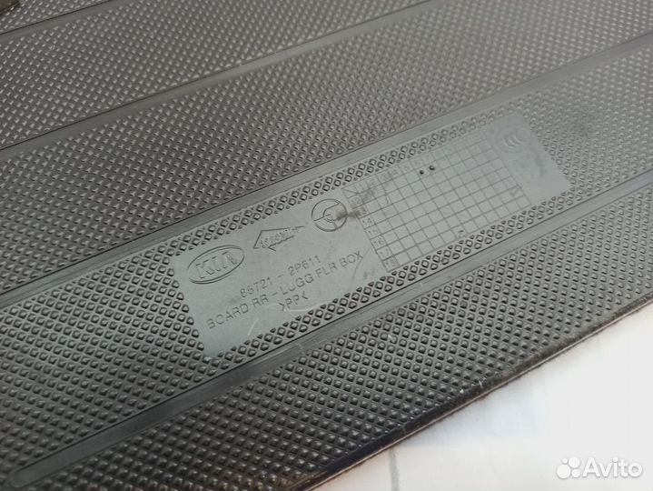 Пол багажника Kia Sorento (XM) 857202P610VA