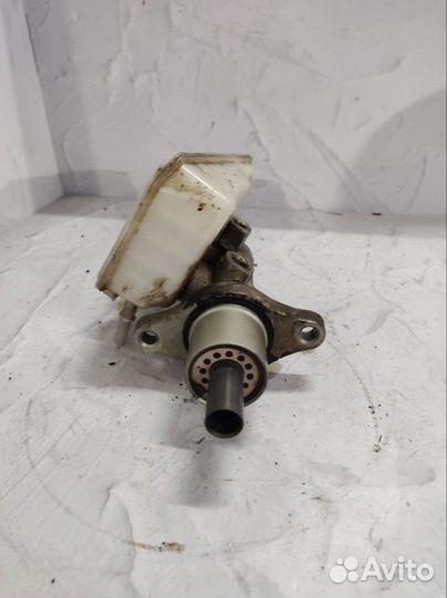 Главный тормозной цилиндр Ford Focus DB asdb 2005