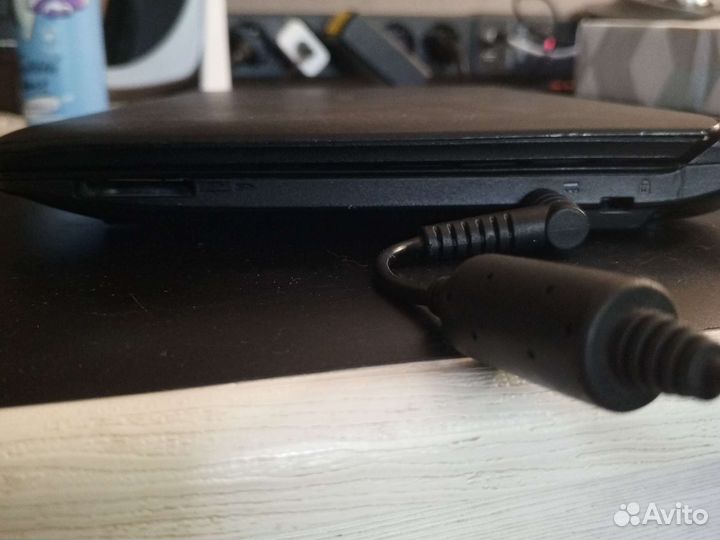 Нетбук emachines