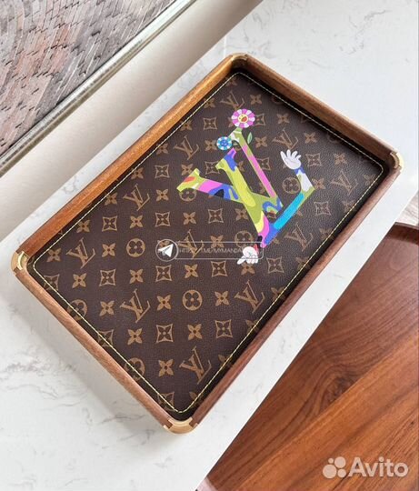 Деревянные подносы Louis Vuitton