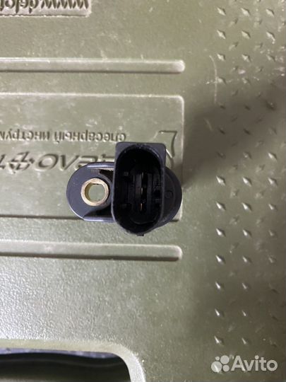 Датчик распредвала bmw 1 438 082 f