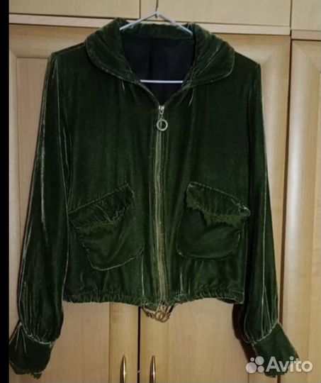 Бархатный бомбер