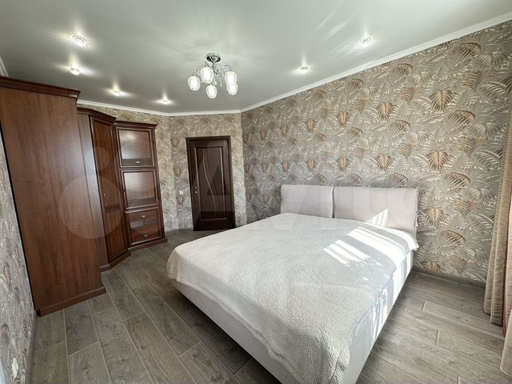 2-к. квартира, 64,8 м², 3/12 эт.