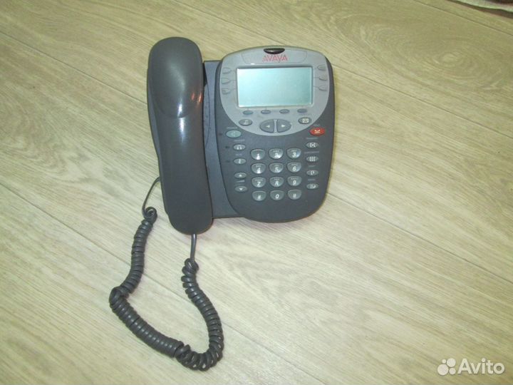 Б/у телефон avaya 2402D01B