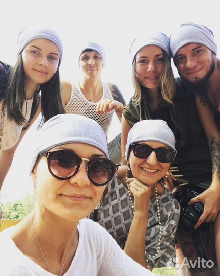 Стильная шапка из трикотажа унисекс