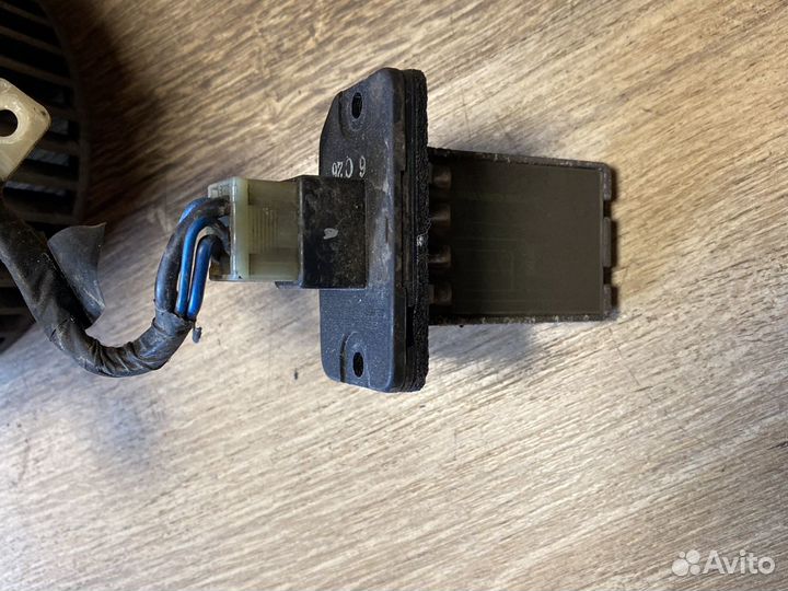 Nissan serena c23 моторчик отопителя салона