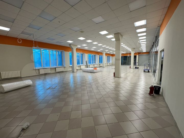 Торговая площадь в ТЦ Меридиан 349 м²