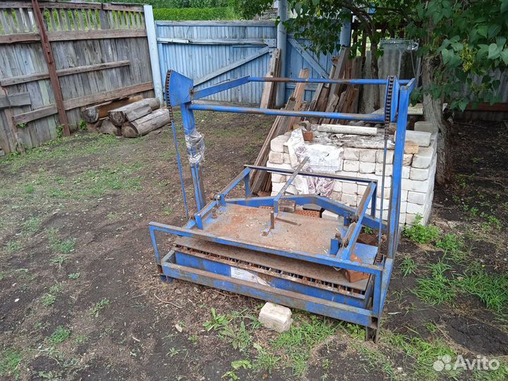 Станок для шлакоблоков