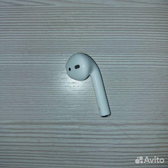 Наушник apple airpods правый