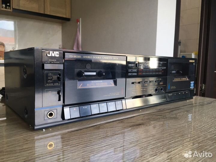 Кассетная дека JVC TD-W220