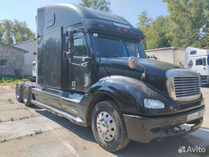 Freightliner Columbia, 2000