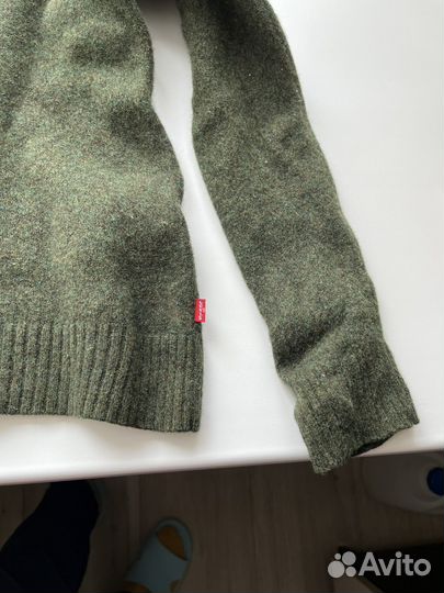 Свитер Levis S
