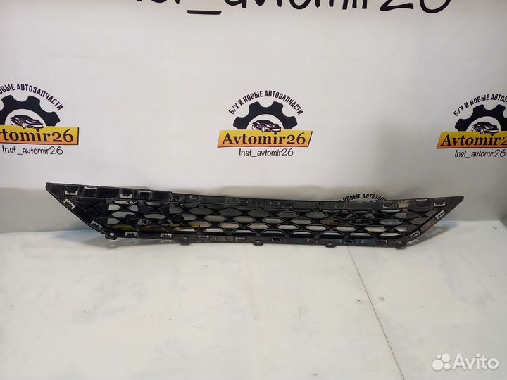 Решотка переднего бампера Hyundai Tucson 3,2018