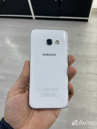 Samsung Galaxy A3 (2017) SM-A320F/DS, 2/16 ГБ