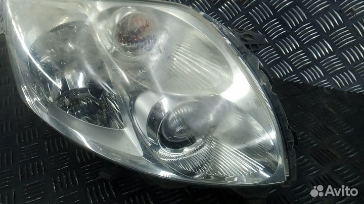 Фара правая toyota auris E150 2006