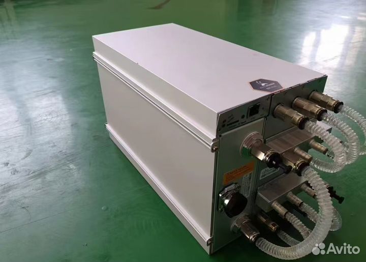 Antminer S21 hyd 335 TH/S (GTD в наличии)