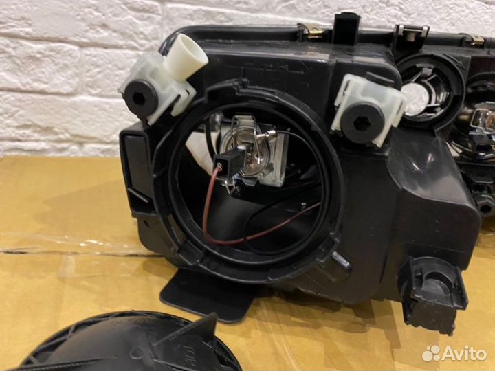 Фара галогеновая передняя левая Mazda Mazda 6