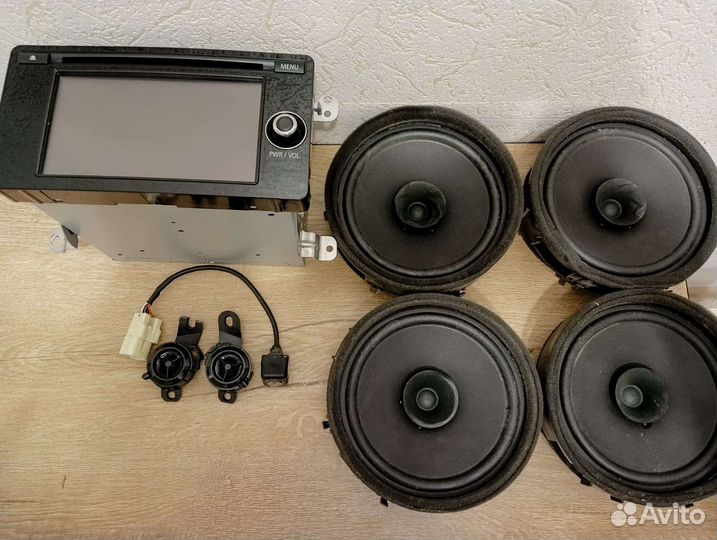 Штатное головное устройство Mitsubishi Outlander 3