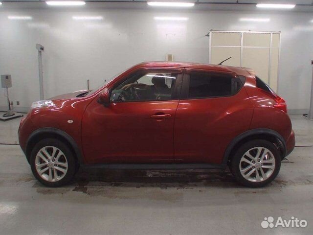 Накладка на порог наружная левая Nissan Juke NF15