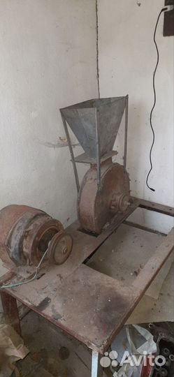 Мельница для зерна