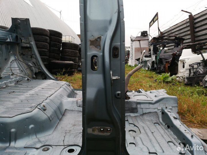 Стойка кузова правая Mitsubishi L200 KB4T 4D56