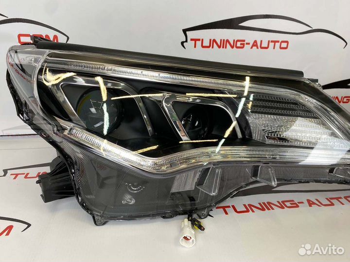 Фары Toyota Rav 4 E5711