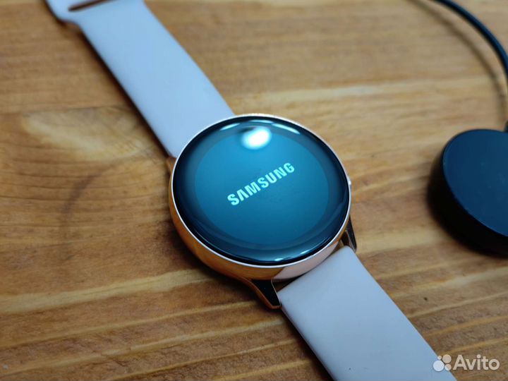 Samsung galaxy watch active часы