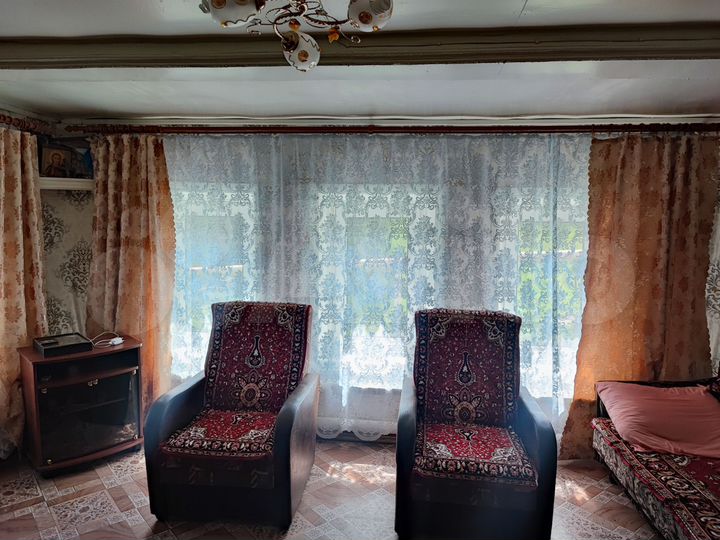 Дом 30,3 м² на участке 11 сот.