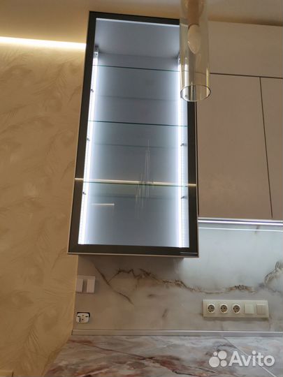 Продам кухню