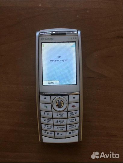 Телефон. sagem myE77