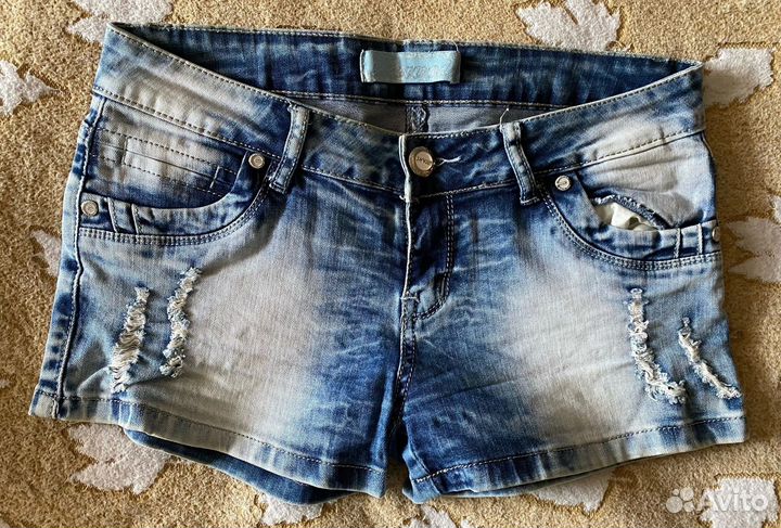 Шорты женские