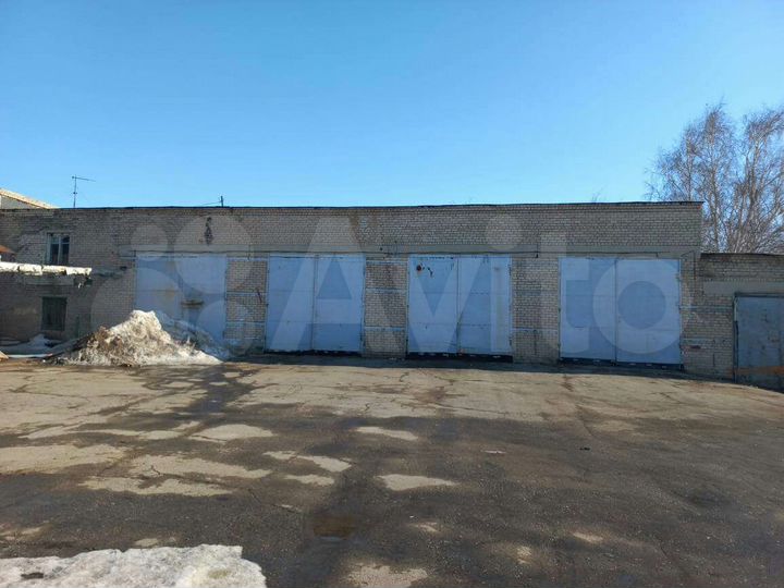 Гараж, > 30 м²