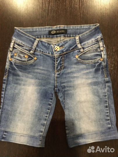 Джинсовые шорты