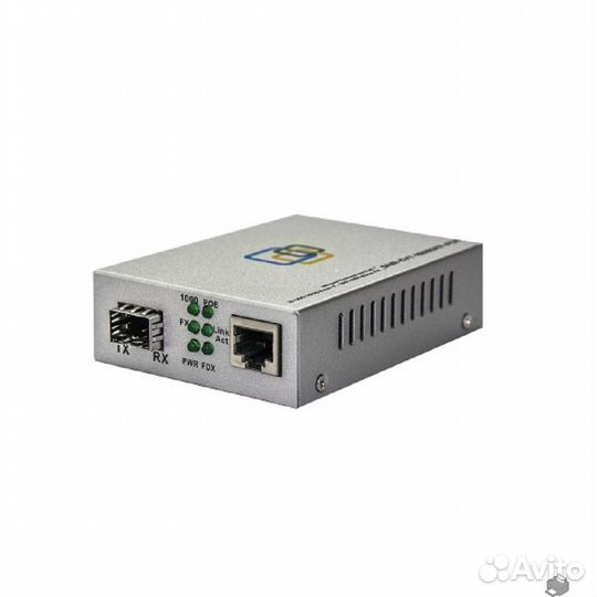 SNR-CVT-1000SFP Медиаконвертер 10/100/1000-Base-T / 100/1000Base-FX с SFP-портом