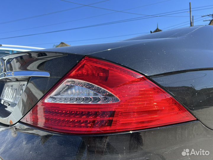 Задняя правая фара w219 рест