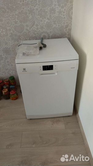 Посудомоечная машина Electrolux