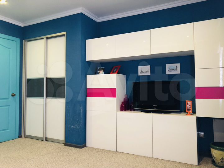 3-к. квартира, 90 м², 2/10 эт.