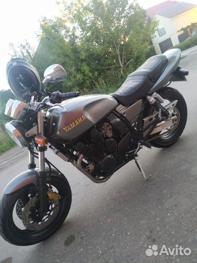 Yamaha xjr 400R