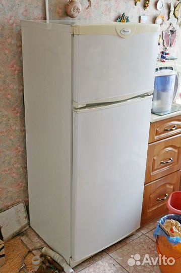 Холодильник двухкамерный Whirlpool