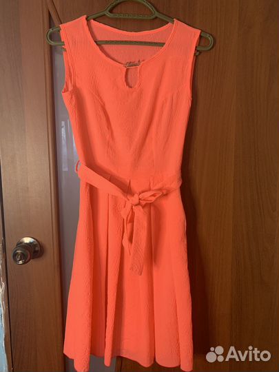 Платье женское