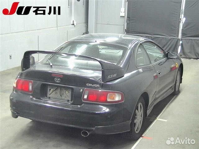 Обшивка двери багажника Toyota Celica ST202