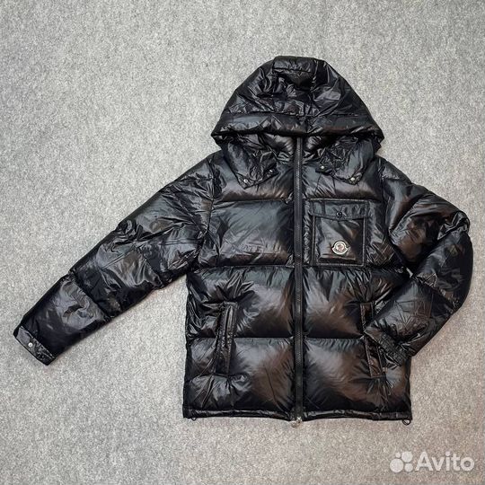 Зимний пуховик Moncler